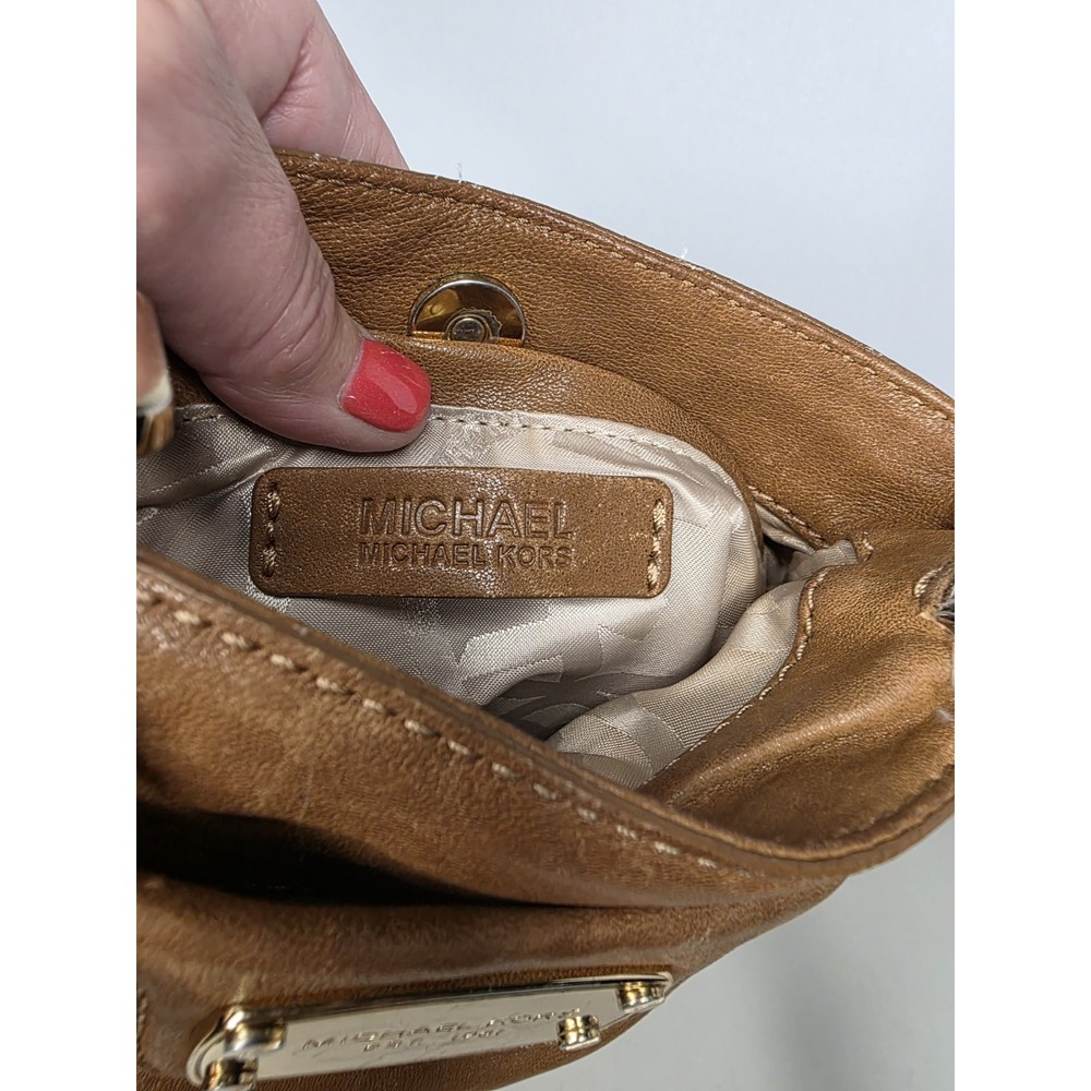 Michael Kors Brown Leather Pleated Crossbody Bag Gold Logo Messenger - Picture 8 of 14